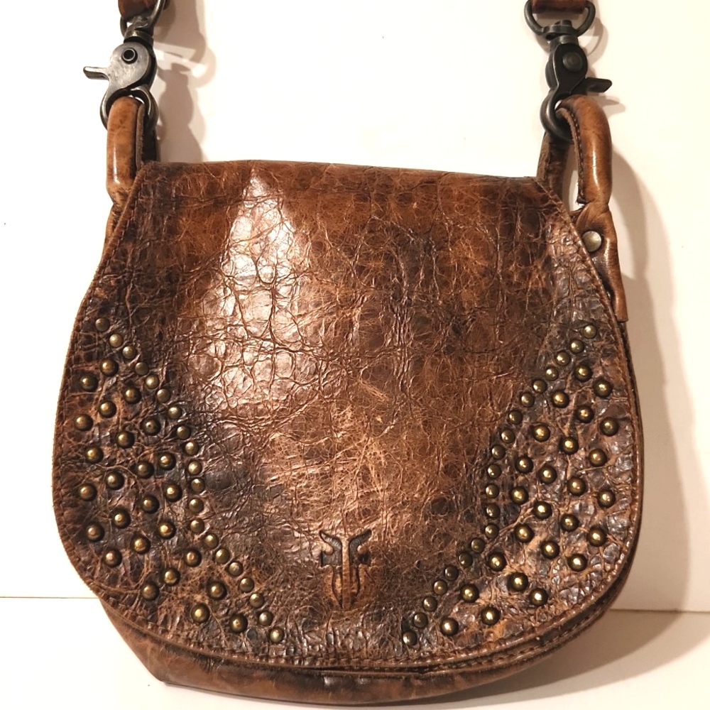 Vintage Frye Distressed Leather Studded Crossbody Saddle Bag EUC - Picture 16 of 16